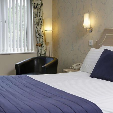 Best Western Reading Calcot Hotel エクステリア 写真